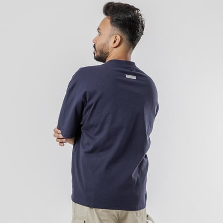 COLLEGE T-shirt