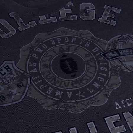 COLLEGE T-shirt