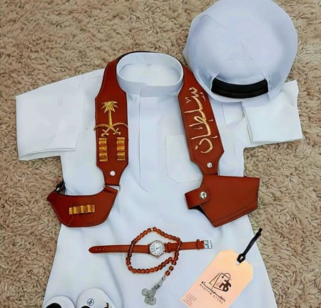 ثياب  اطفال مع الاكسسورات للعيد