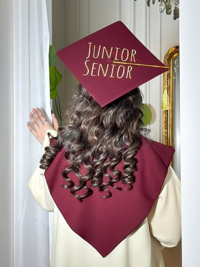 عبايات تخرج 2026