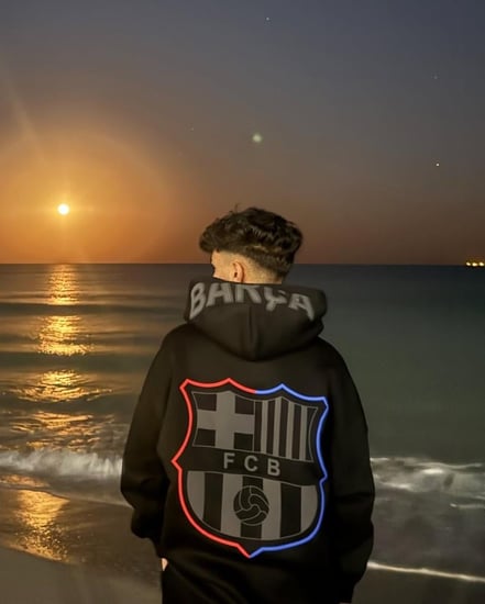 بلوفر برشلونه