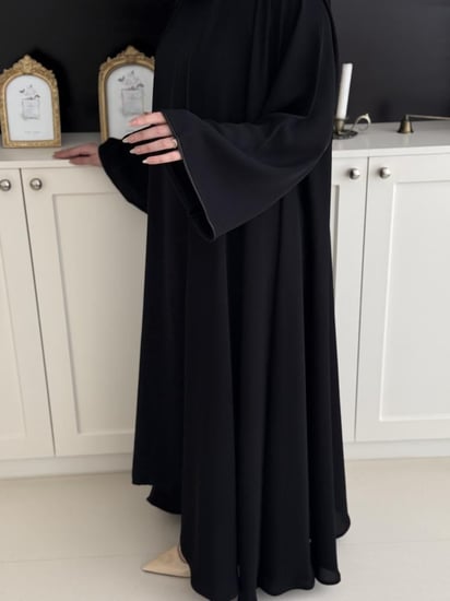 دلال