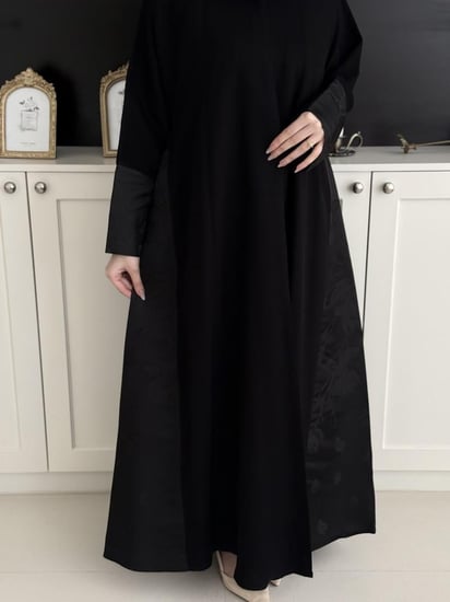 جميلة