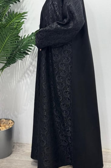 عباية خروج أناقة عملية لكل مشوار