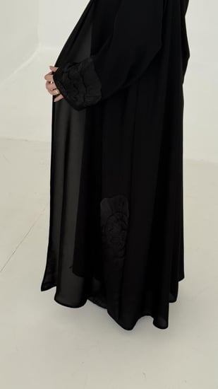 عباية انترنت عبايات عصرية بتوصيل سريع