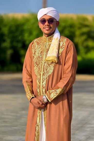 طقم عباية عريس  بني