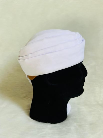 عمة شبابية سادة