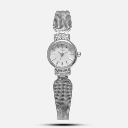 ساعة نسائية بتصميم انيق باللون فضي