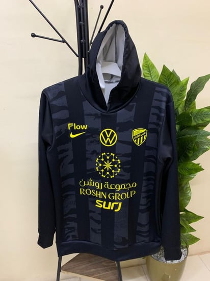 بلوفر الاتحاد الاسود 2026