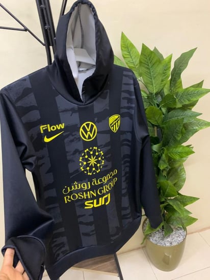 بلوفر الاتحاد الاسود 2026