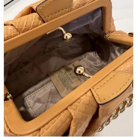 شنطة مايكل كورس Michael Kors Nola Small Chain Clutch/Xbody
