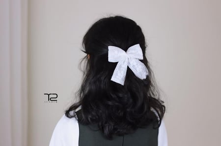 فيونكة دانتيل White