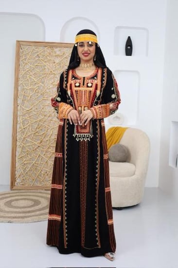 طقم زهراني مخمل