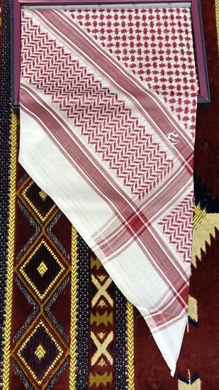 شماغ انجليزي اصلي