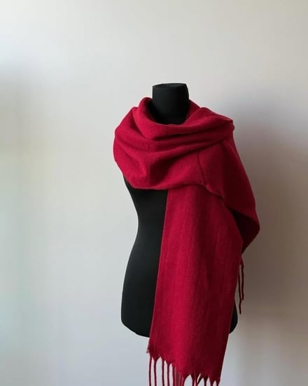 شال احمر فخم