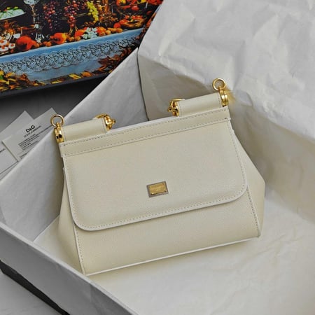 دولتشي اند غابانا مقاس 20