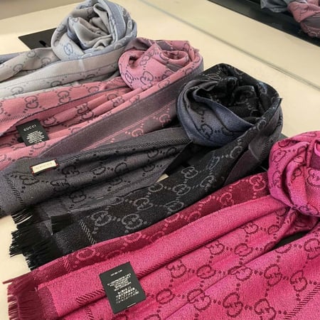 Gucci scarf
