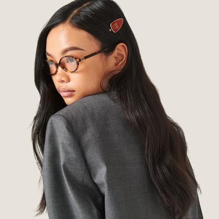 مجموعة مشبك شعر معدني مطلي - miumiu