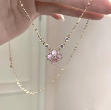 قلادة زهرة الحظ | Fleur de Chance