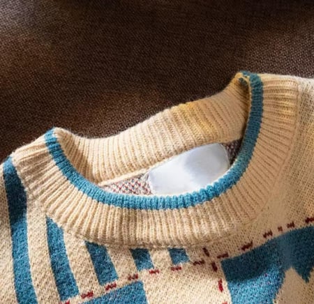 سويتر القلوب | Sweater