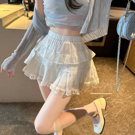 تنورة بيضاء| White skirt