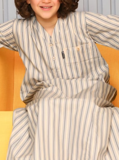 ثوب ولادي قرنفل 20 ( قطن 65% )