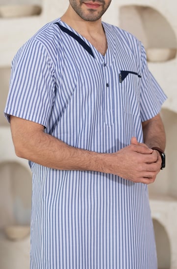ثوب رجالي مخطط - يمنحك إحساسا بالراحة