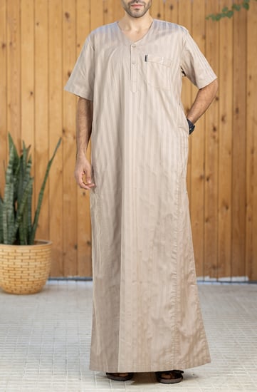 ثوب رجالي صيفي -  الفخامة والراحة في إطلالة واحدة