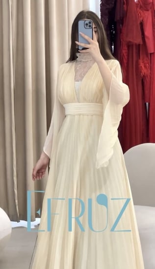 فستان شيفون بكسرات بليسية لونين