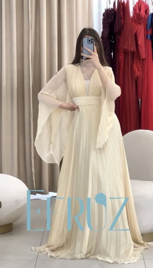 فستان شيفون بكسرات بليسية لونين