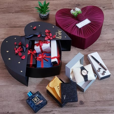 بوكس رجالي ساعات