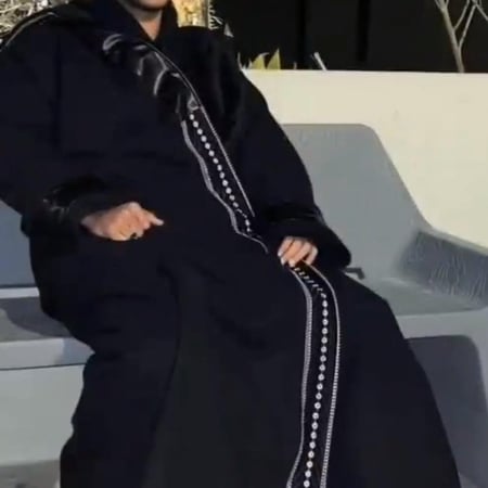 فروة رجالية ملكية فخمة تجمع بين الأناقة والدفء