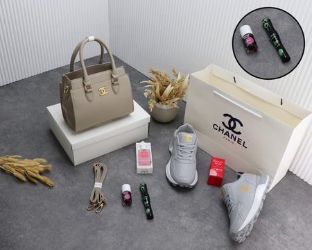 *شنطه نسائيه *ماركة