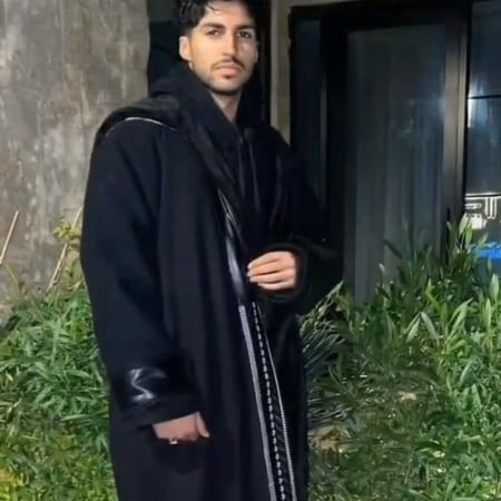 فروة رجالية ملكية فخمة تجمع بين الأناقة والدفء متجر لحظه تذكار تسوق