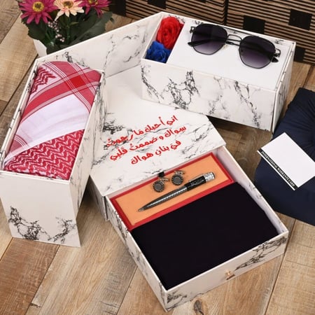 بوكس شماغ و قماش مع اكسسورات راقيه