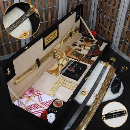 هدايا رجالي فخمه بوكس ملكي بشت خنجر تصميم العباره والاسم حسب الطلب