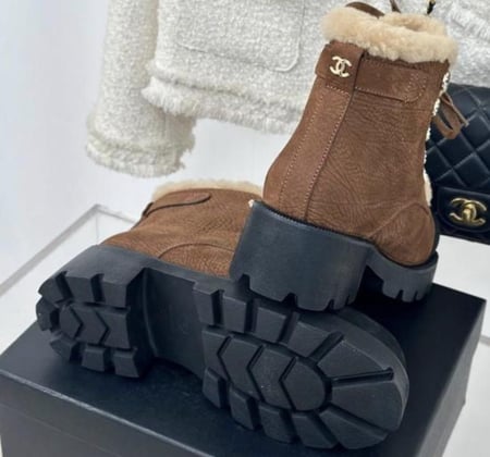 CHANEL SHORT BROWN BOOT 2024  جزمة  حذاء شانيل بوت قصيرة جلد فرو بني