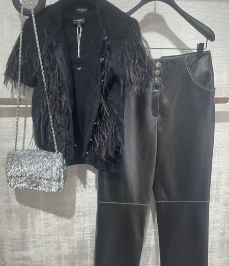 Chanel Feather White Cardigan 2025 كارديغان شانيل ريش أبيض 2025