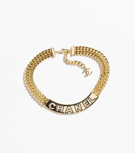 2024 قلادة شانيل ميني بكلمة شانيل ذهبي اسود