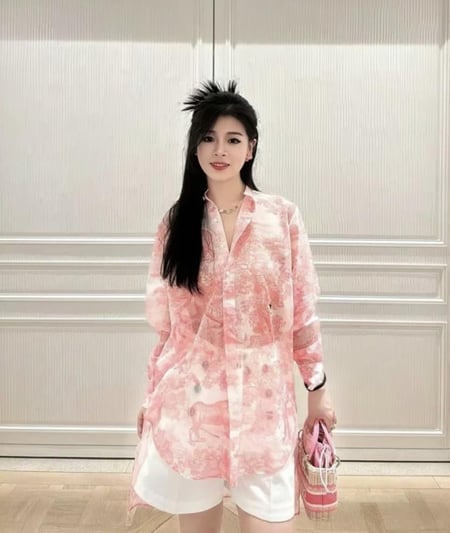 2025 Dior Dioriviera Long Blouse بلوزة ديور يوريفيرا طويله بطبعات وردي