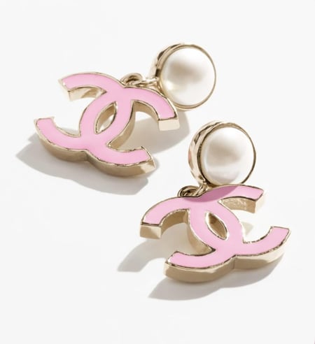 CHANEL PINK PENDANT EARRING