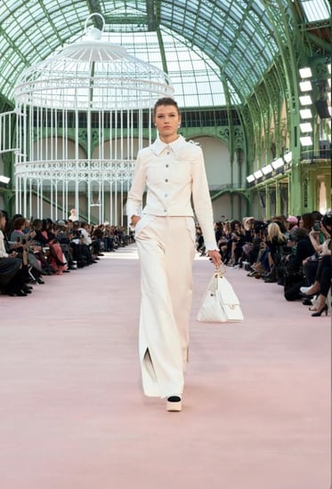 2025 بنطلون شانيل جلد أبيض 2025 CHANEL WHITE LEATHER PANTS