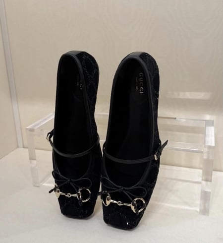 2026 حذاء غوتشي باليه فلات مخمل برغندي GUCCI  burgundy ballet flats