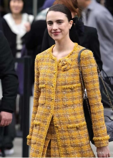 جاكيت شانيل طويل