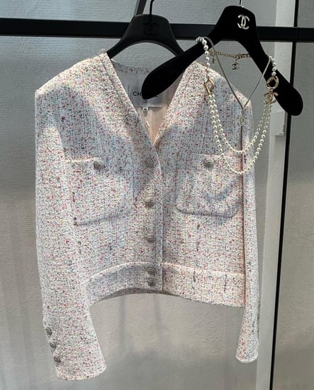 جاكيت شانيل تويد أبيض براق 2025 CHANEL TWEED WHITE JACKET