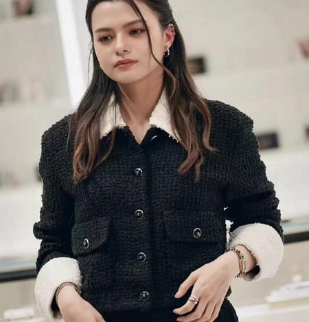 CHANEL BLOUSON Cotton Tweed Black بلوزون شانيل جاكيت تويد أسود أبيض