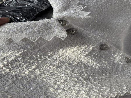 جاكيت شانيل تويد براق لامع أبيض Chanel white tweed sparkling jacket