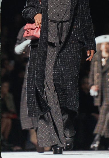 CHANEL BLACK SILK PANTS 2025 بنطلو شانيل حرير كريب فضفاض بطبعات أسود