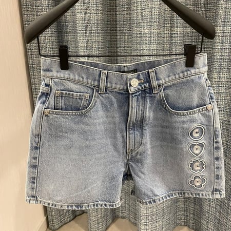 شورت شانيل دينم  شاطئ كوكو بيتش أزرق 2025 Chanel Coco Beach shorts