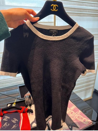 2025 Chanel White or black top قميص شانيل توب بأكمام